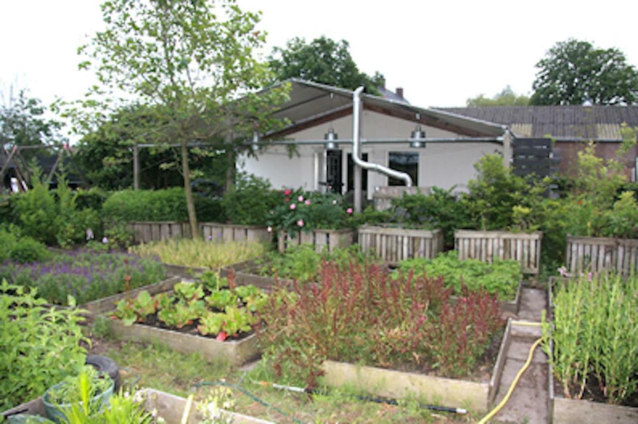 Garden House, Private Studio Apartment With Wifi And Free Parking For 1 Car Weesp Esterno foto