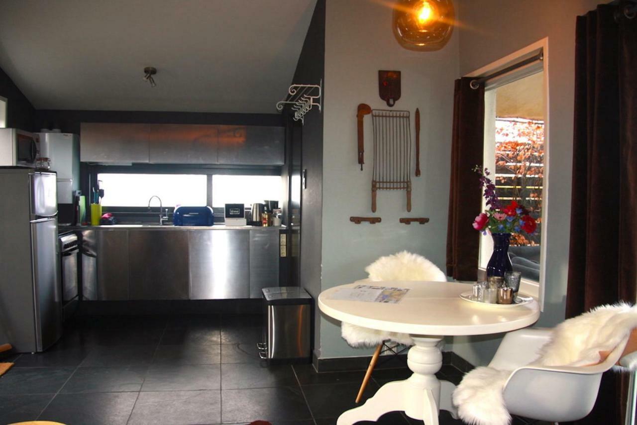 Garden House, Private Studio Apartment With Wifi And Free Parking For 1 Car Weesp Esterno foto